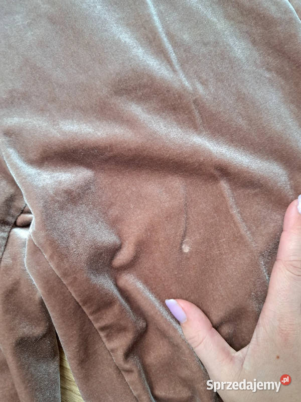 pudroworóżowe welurowe spodnie dresowe mohito 34 Trąbki Wielkie