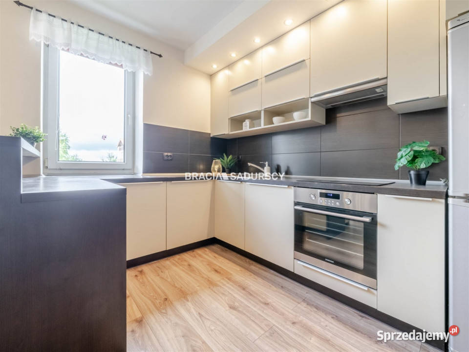 Sprzedam mieszkanie Kraków Baziaka 493m2 2 Rok budowy 1997 sprzedam