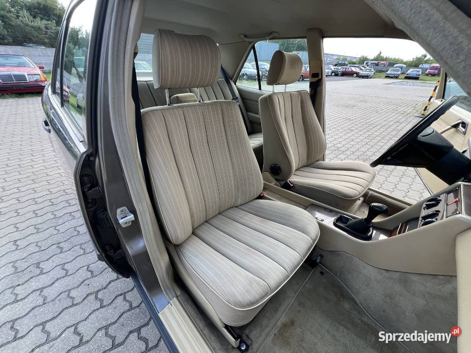 Mercedes W124 250D Wąska Listwa 2 właściciela Rok produkcji 1987 Zgierz