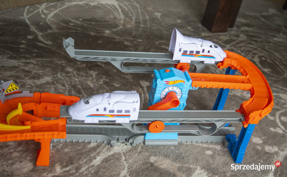 Tor Hot Wheels Odjazdowy Pociąg GRW38 Gdańsk