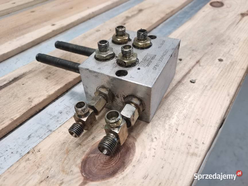 Blok zaworowy Manitou MLT 523 0FB11306MN0301 Pozostałe Wilkowo