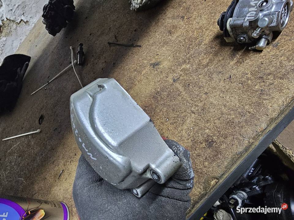 Yamaha TDR 125 pokrywa dozownika pompy oleju Jelenia Góra