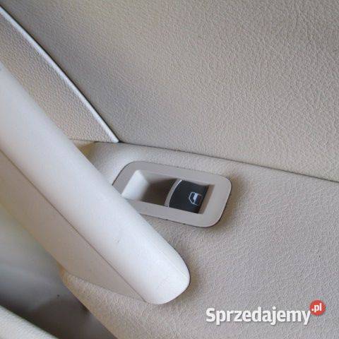 BOCZEK TAPICERKA PRAWY TYŁ VW PASSAT B7 USA Rakoniewice