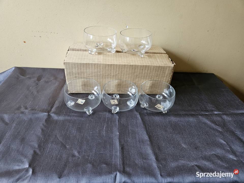 Szklane miseczki na nóżkach z okresu PRLu Warszawa sprzedam