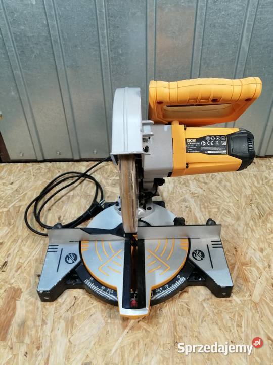 PIŁA UKOŚNICA JCB JCBMS210C 1100W 210mm Wyrzeka