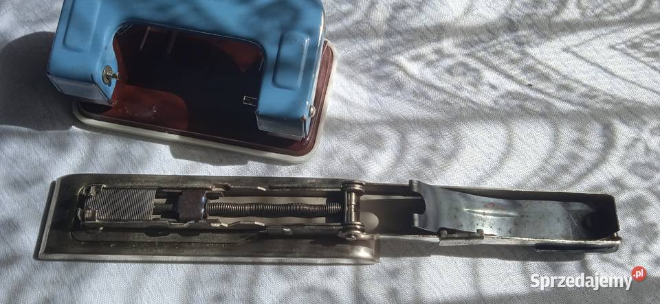 Dziurkacz i zszywacz biurowy z okresu PRL Świdnica