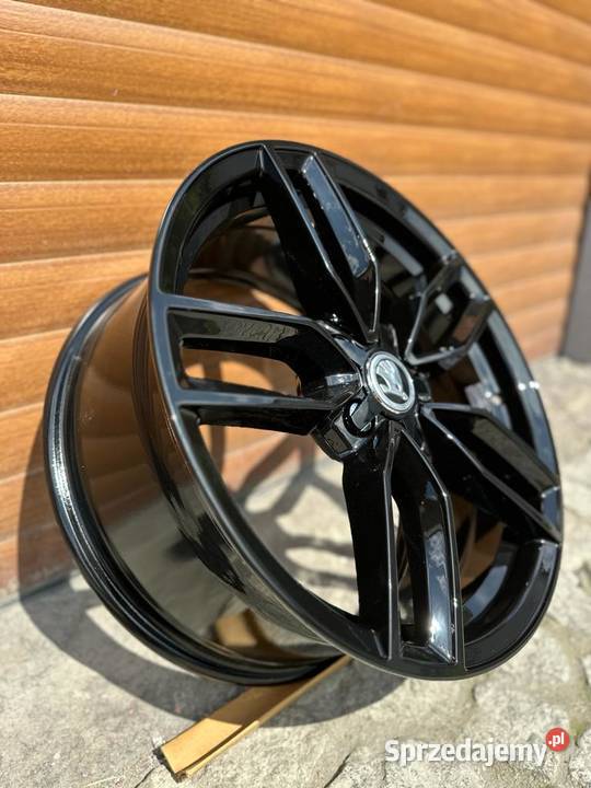NOWE Felgi Aluminiowe 18 Carbonado Audi Skoda Orzesze