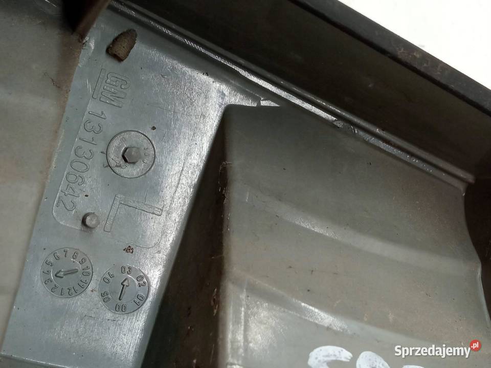 LAMPA TYŁ KOMPLET EU HB 13130642 Opel Vectra III