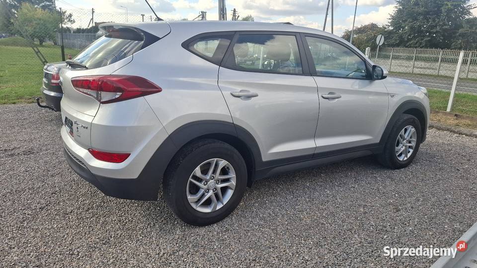 Hyundai Tucson 17 Crdi 2016 SOCHAN srebrny lubelskie Tyszowce sprzedam