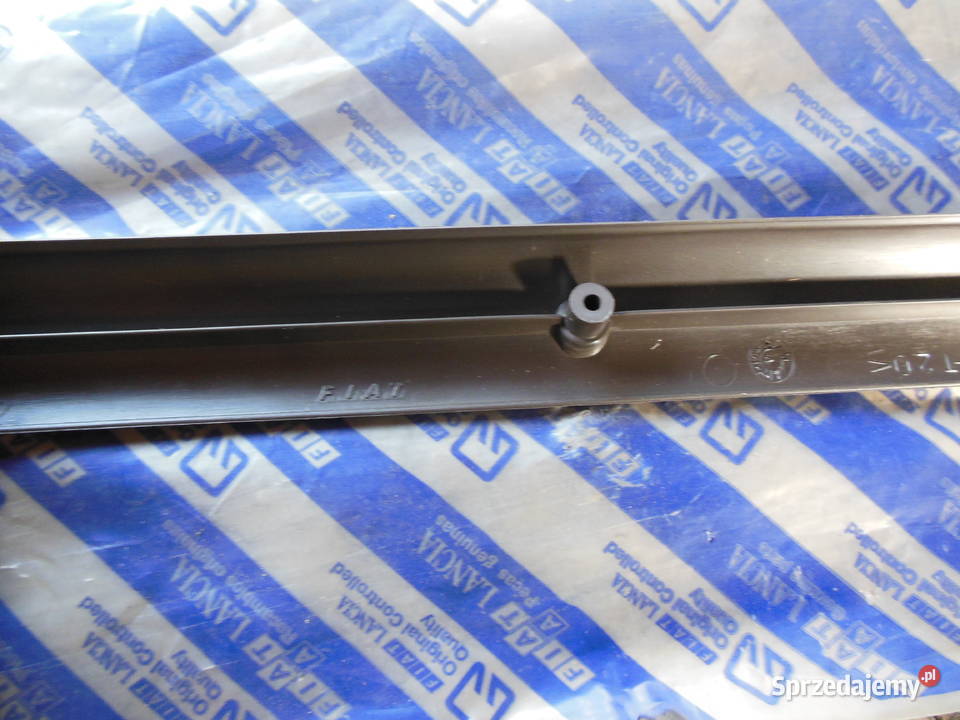 5948701 NAKŁADKA PROGU FIAT UNO osobowe