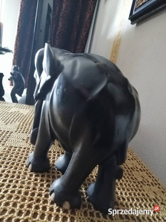 Słownie z drewna hebanowego