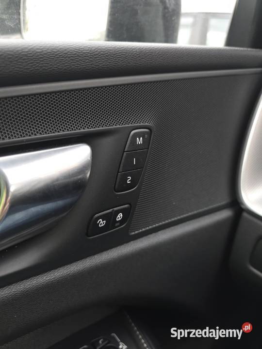 Volvo XC60 2020 D4 R Designe 141 kmNajważniejsze Wieliczka