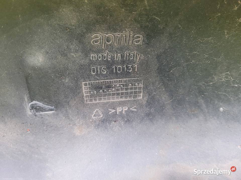 APRILIA SR bok boczek zadupek oslona tyl owiewka