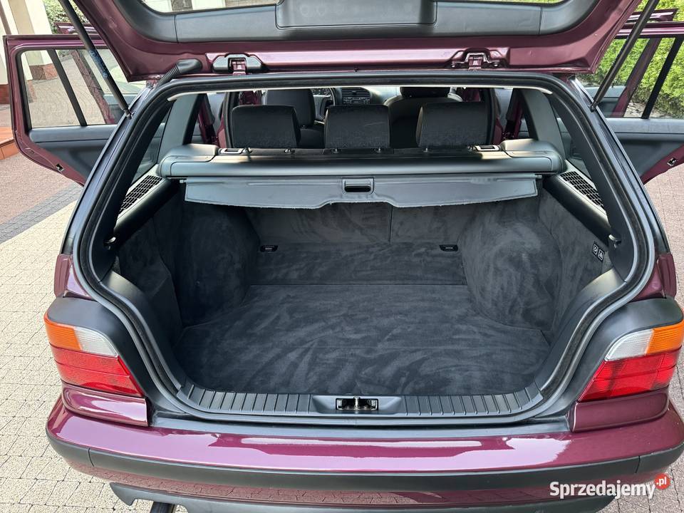 BMW 320i 24V 150 TURING stan kolekcjonerski Chwaszczyno