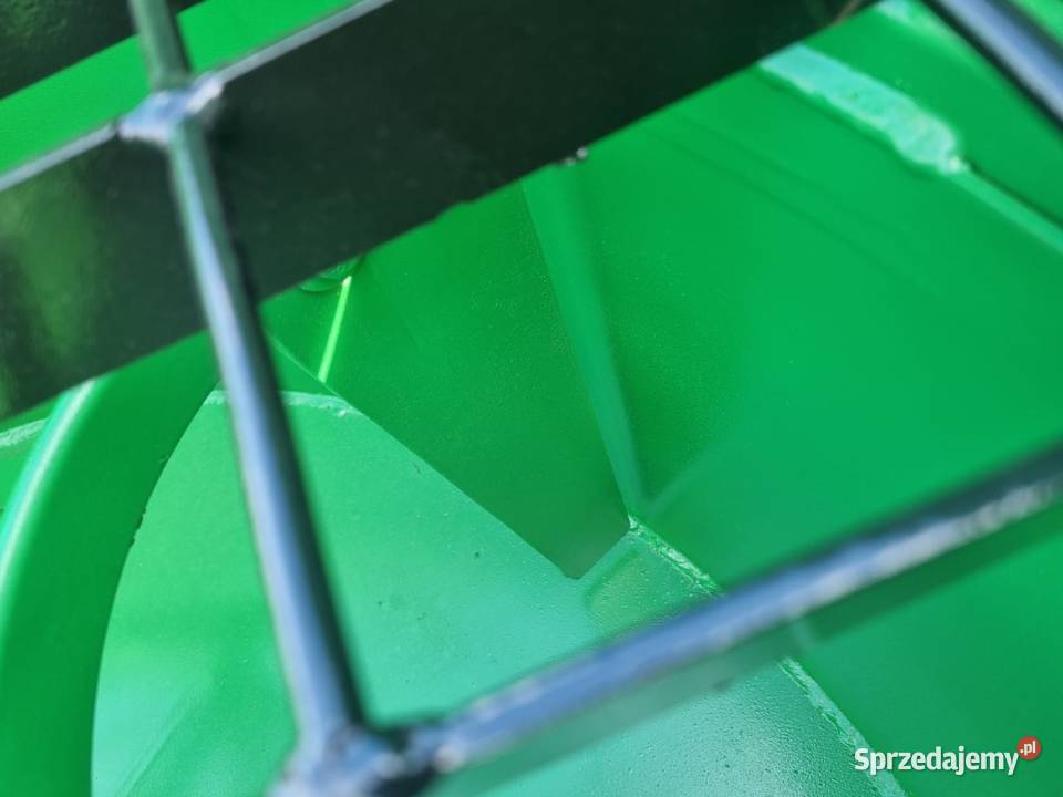 Betoniarka hydrauliczna mieszalnik do pasznawozu Jędrzejów