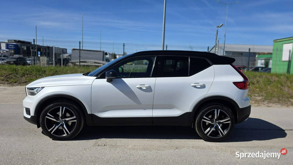 Volvo XC 40 biała perła R design AWD kurtyny powietrzne sprzedam