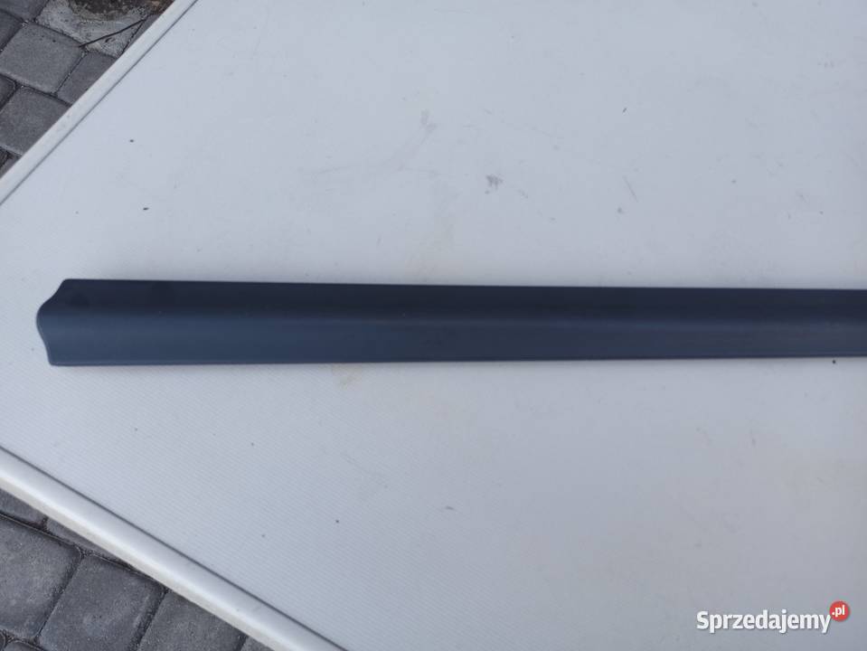 95GBF20938 Listwa drzwiowa lewa przód FORD sprzedam