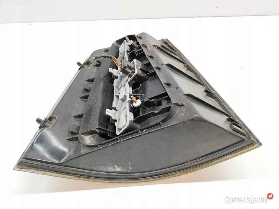 LAMPA TYŁ PRAWA EUROPA B Opel Zafira II 2005