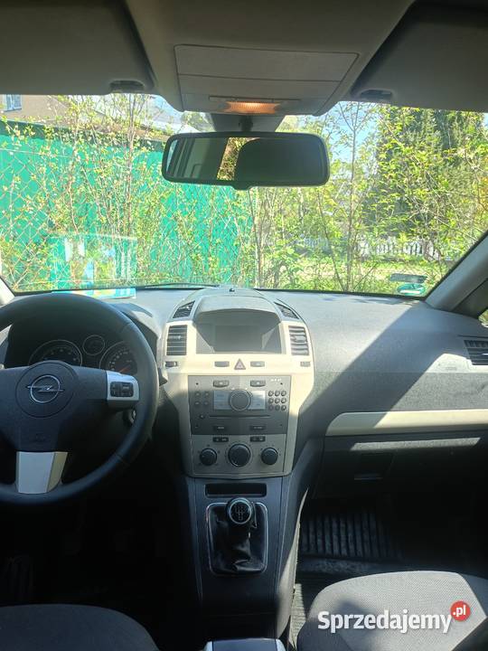 Opel Zafira B 18 benzyna 2008 manualna Zaklików