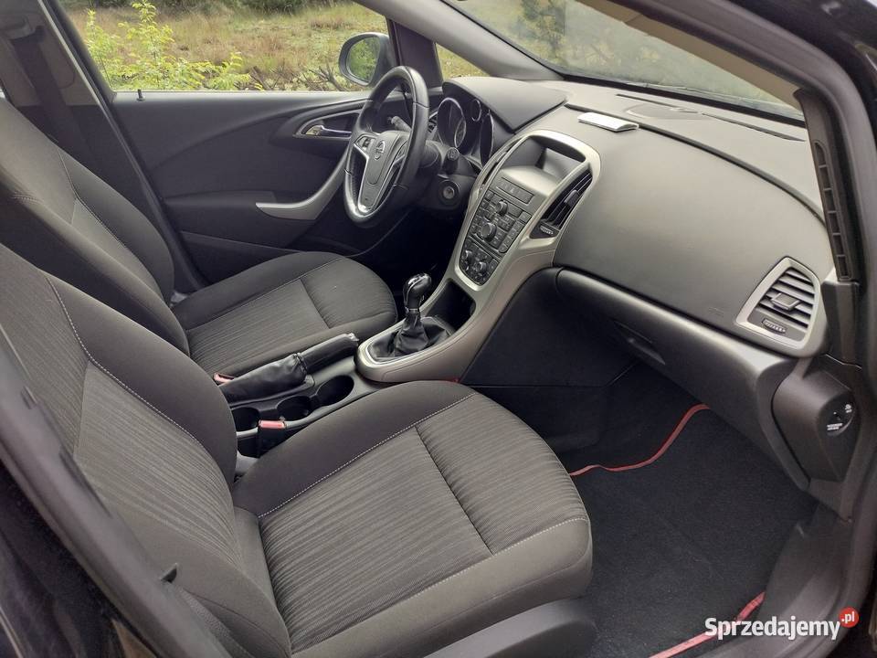 Opel Astra J 14 Benzyna Klima Tempomat 5 Drzwi z podgrzewane fotele Kłobuck sprzedam