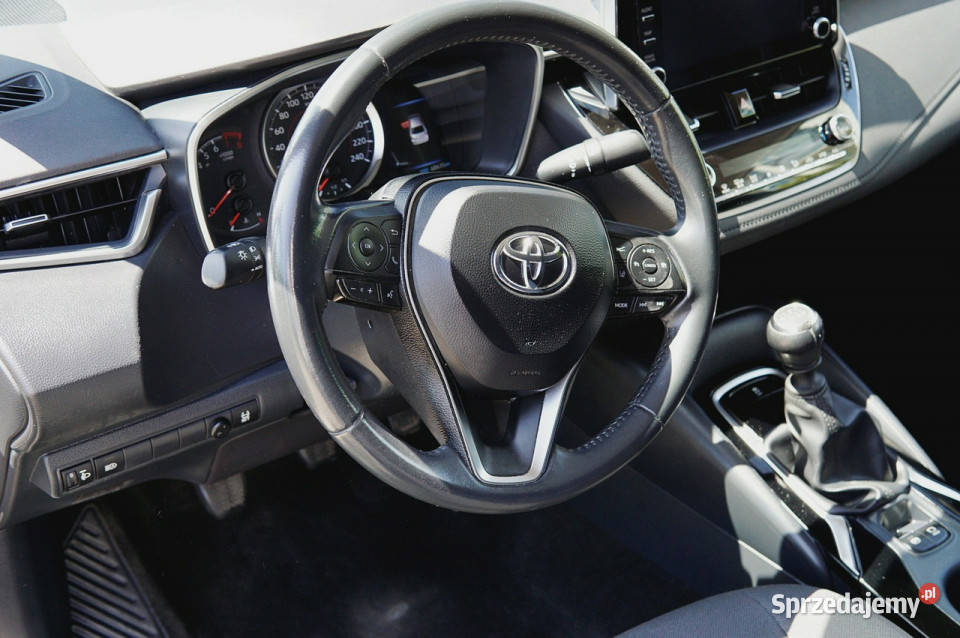 Toyota Corolla salon Polska 15 125 Comfort E21 Warszawa