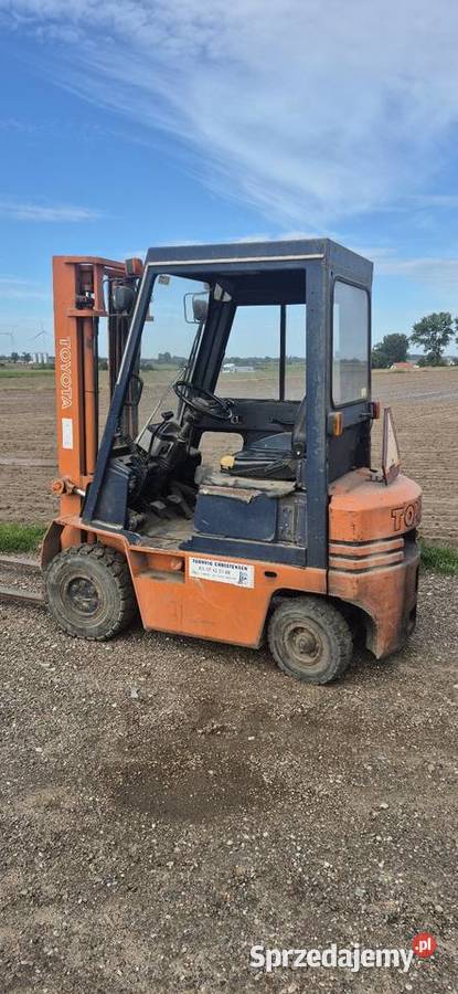 Wozek wilowy Toyota 5FD18 diesel widlak Kowalewo Pomorskie