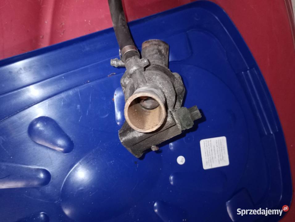 Obudowa termostatu FSO 125p polonez Strzegom sprzedam