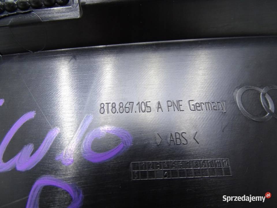 BOCZEK TAPICERKA DRZWI LEWY PRZÓD 8T8867105A