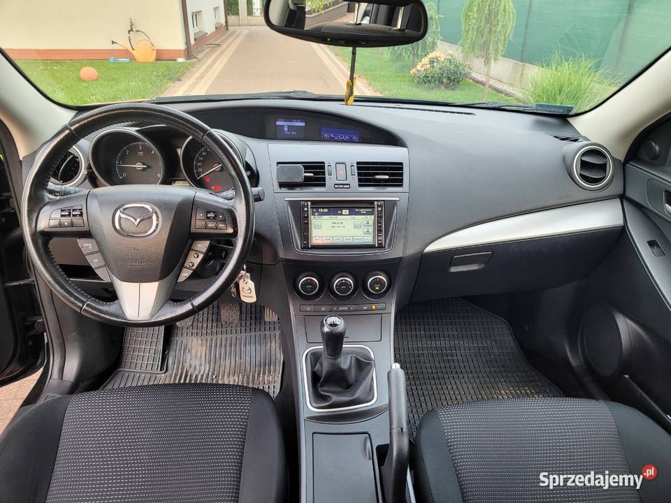 Mazdę 3 z 2013 roku 16 Diesel 115 wspomaganie kierownicy Poręba sprzedam