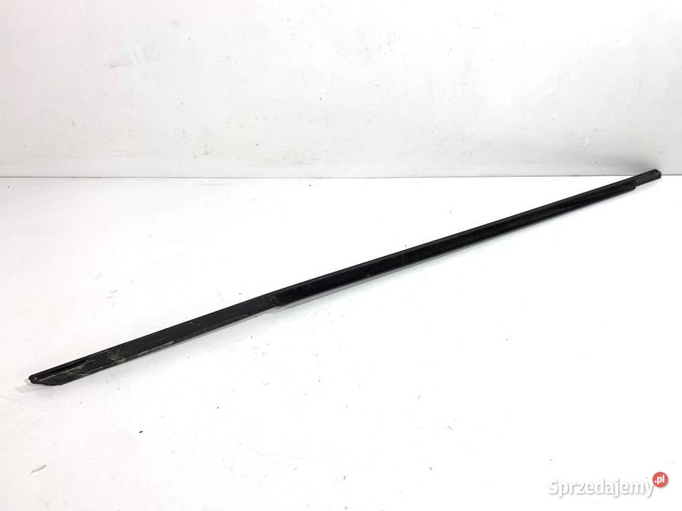 LISTWA ZGARNIAJĄCA PRZÓD LEWY BMW F30