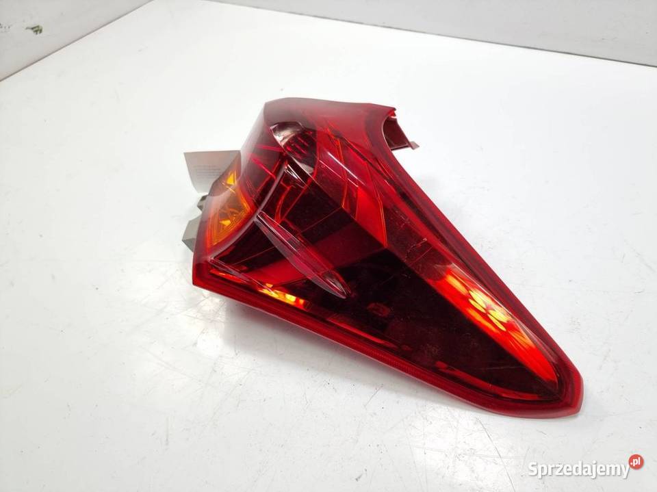 LAMPA PRAWA TYŁ TOYOTA AURIS II kujawsko-pomorskie Lipno