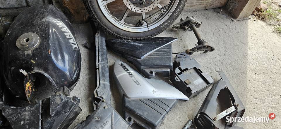 Yamah ybr 125 pozostałości części łódzkie Wieluń sprzedam