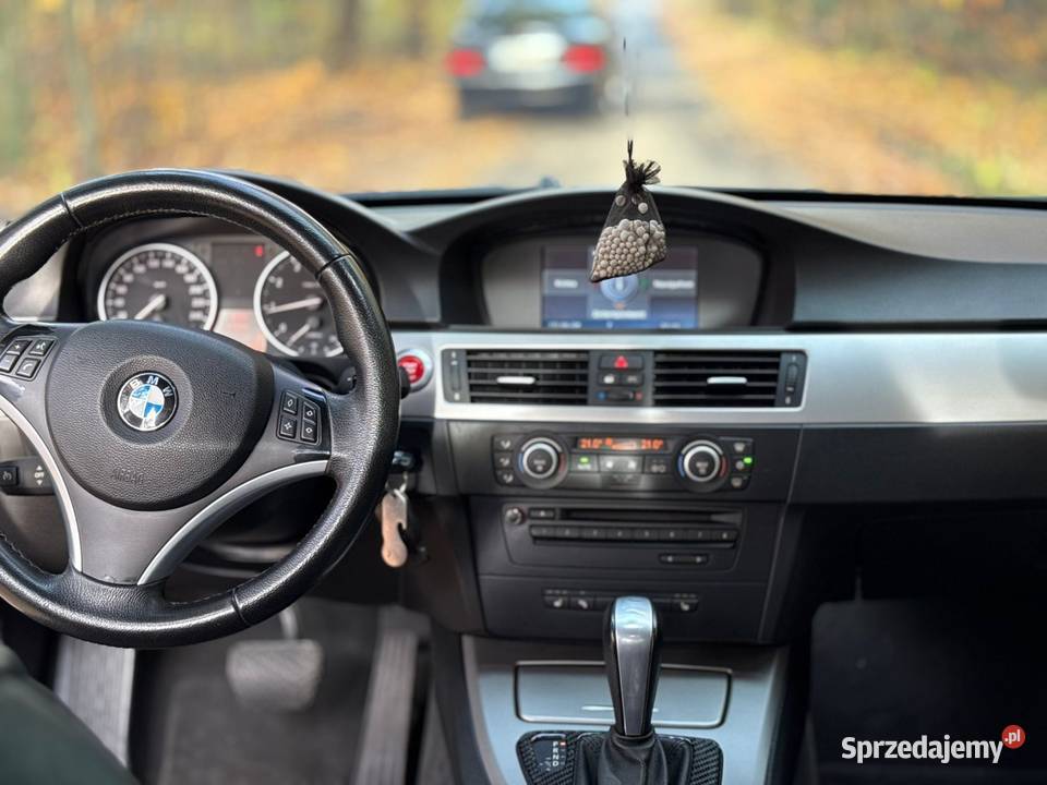 Bmw 3 series e90 320i Automat Super Stan Niski Karsin