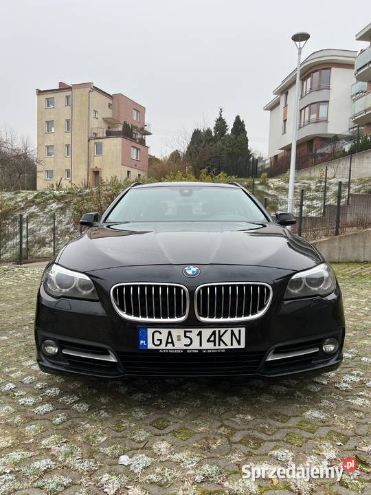 BMW 525d xDrive Touring F11 Polift 2014 218 czarny Gdynia