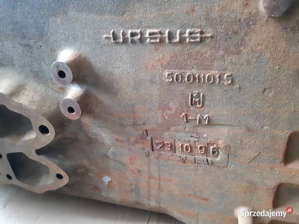 Ursus C 330 skrzynia biegów obudowa ZMU Ursus świętokrzyskie Busko-Zdrój sprzedam