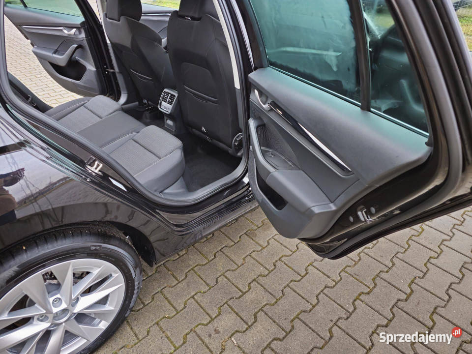 Skoda Octavia Combi Selection 15TSI 150 5km Dąbrowa Górnicza sprzedam