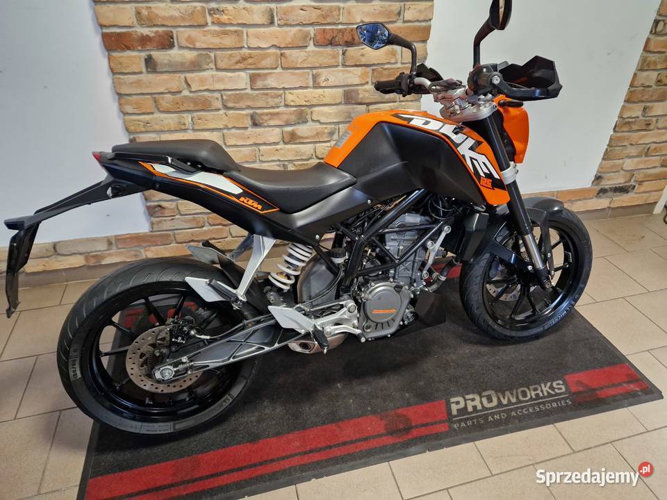 KTM DUKE 125 ABS przebieg 25177 2013r Kórnik sprzedam