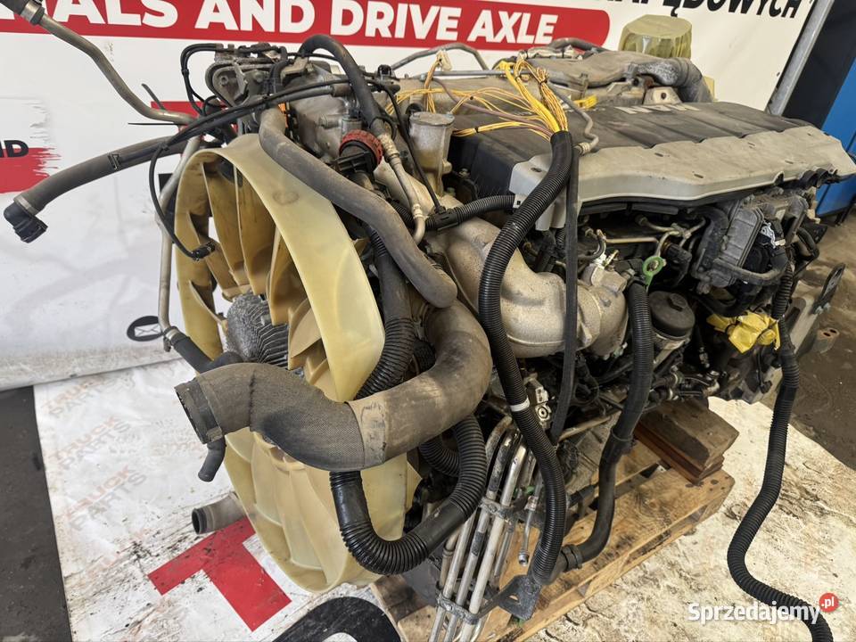 Silnik Głowica Blok Wał Pompa Części D2676LF51 Częstochowa