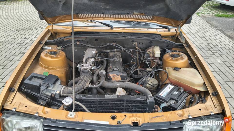 Opel Rekord E1 Berlina 20E 1979 Żółte tablice welurowa tapicerka łódzkie sprzedam