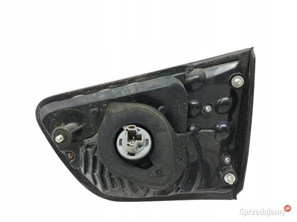 LAMPA TYŁ W KLAPĘ LEWA EUROPA Peugeot 4007 I