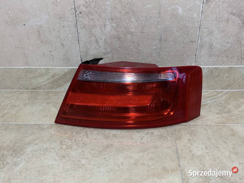 Lampa prawa tylna AUDI A5 8T0945096A