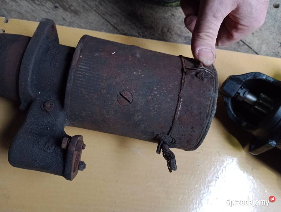 Rozrusznik Żuk benzyna Bobrek