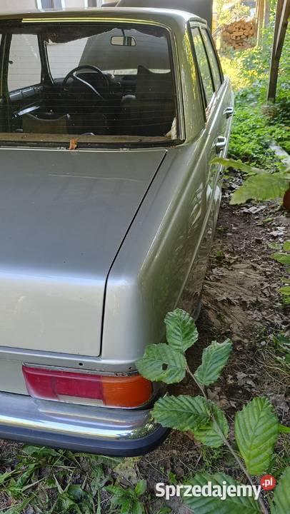 Mercedes Puchatek W115 230 109KM Rzeszów