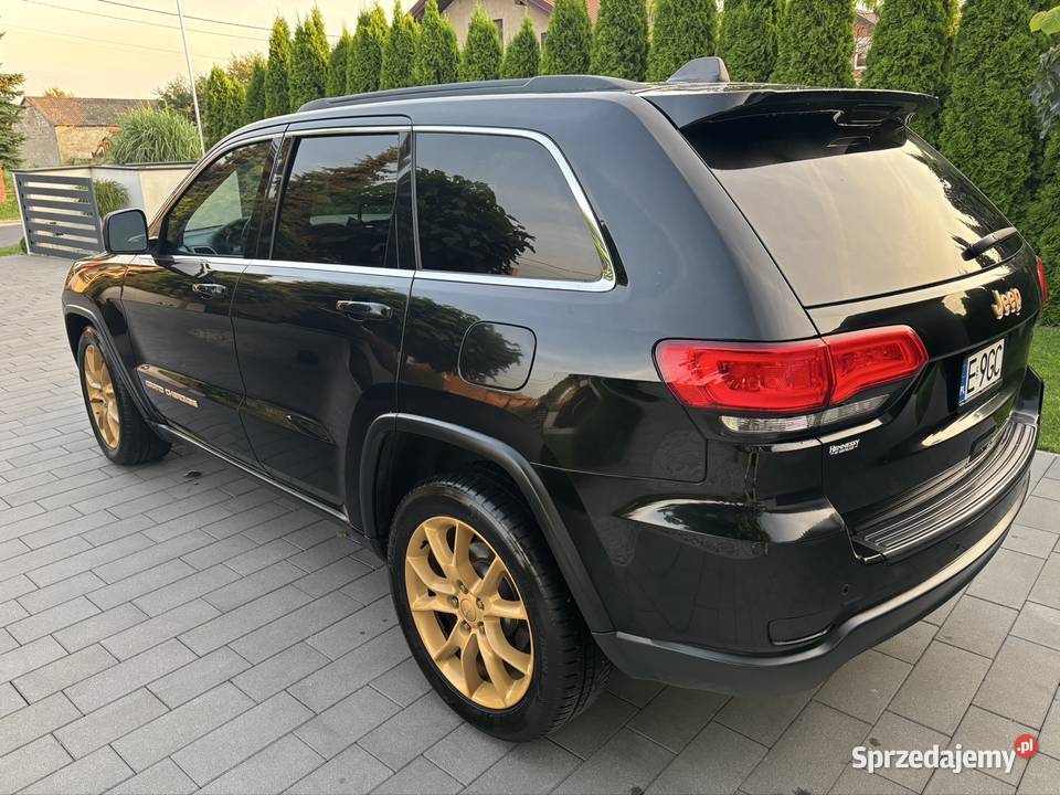 Jeep Grand Cherokee WK2 2017r 36 V6 czarny Sieradz