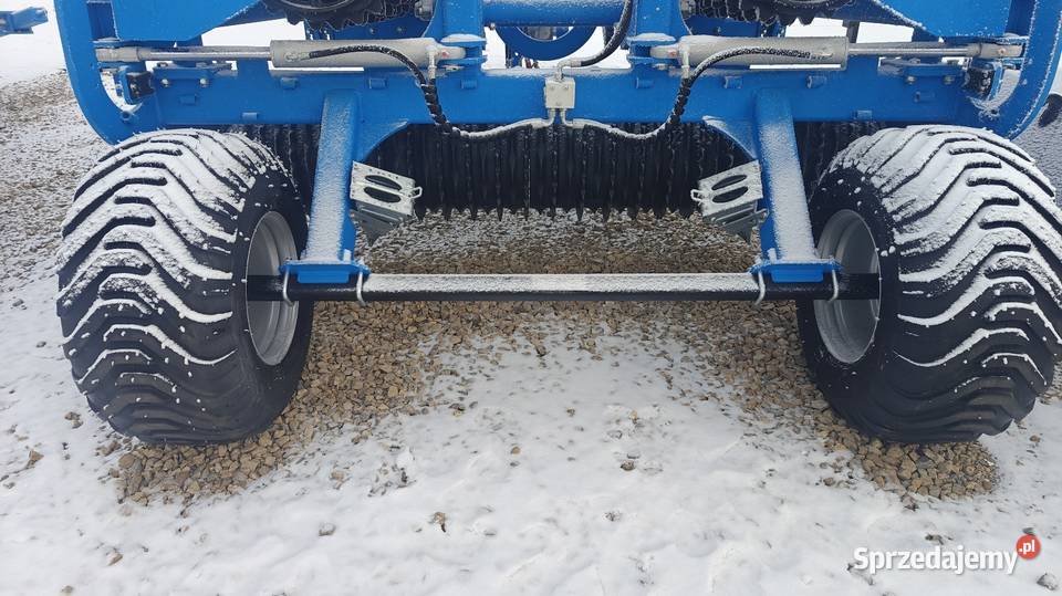 Wał posiewny żeliwny 63m 530mm INTERTECH na osi nieuszkodzony łódzkie Kutno