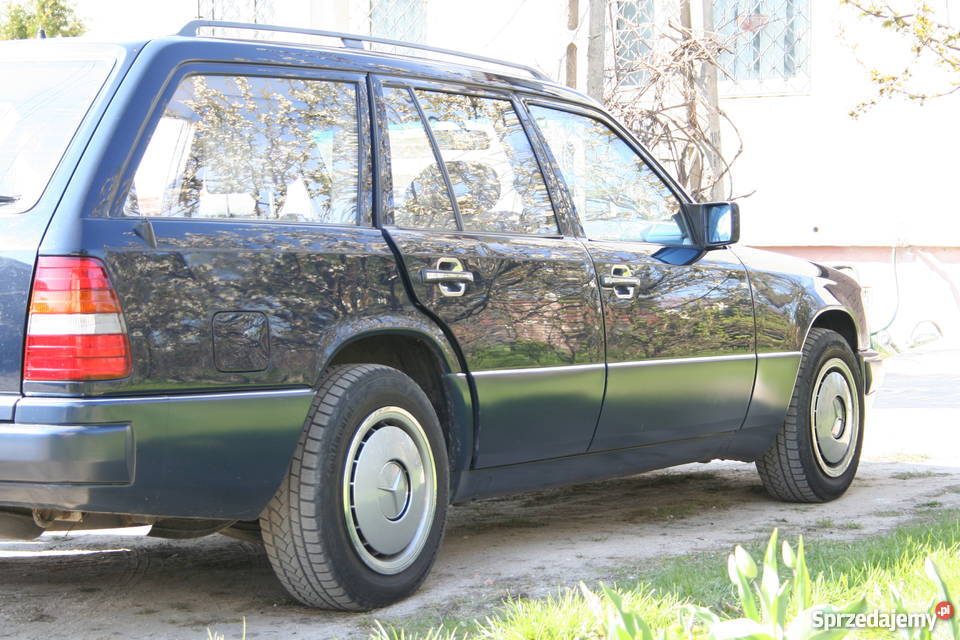MB W124 E klasa z 1991 r automat Benzyna mały Warszawa sprzedam