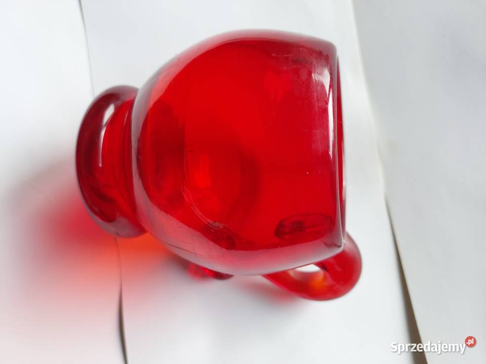 Wazonikszklanka grube szkło czerwone PRL Wrocław