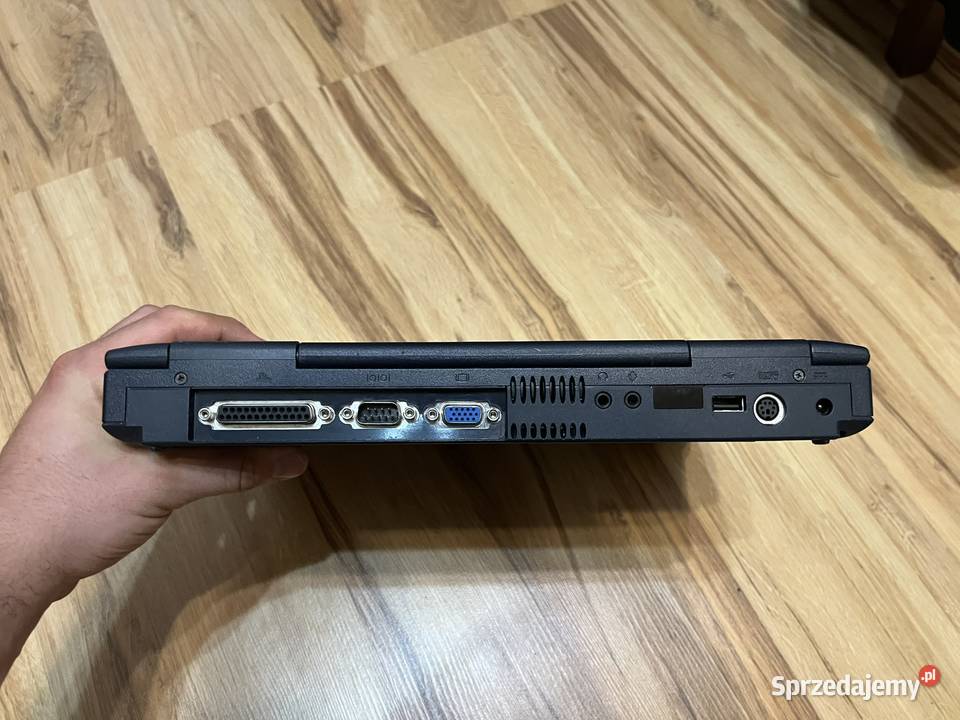Zabytkowy laptop HP OmniBook XE2 Brzana