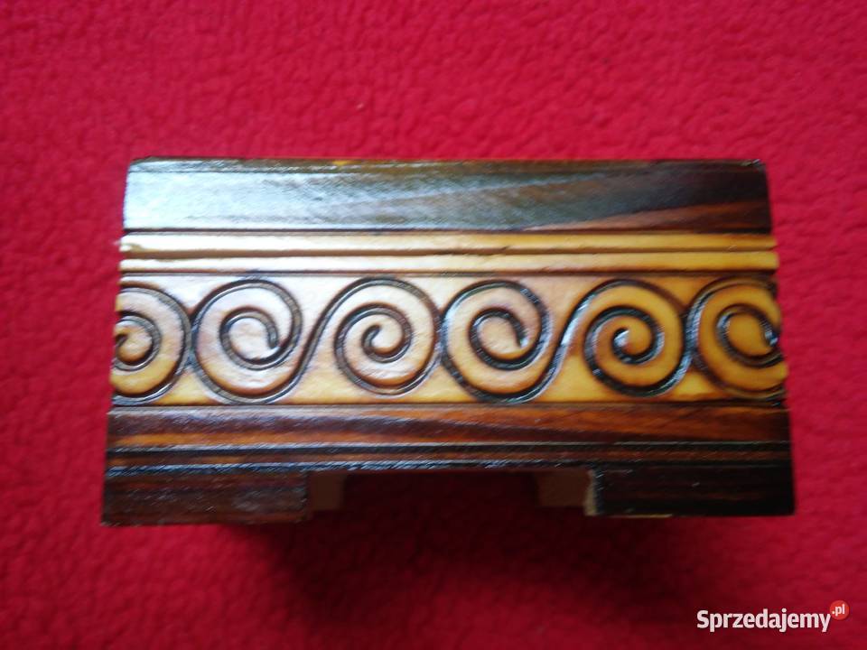 szkatułka drewniana PRL