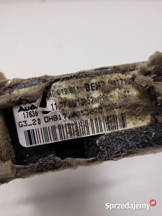 NAGRZEWNICA ELEKTRYCZNA AUDI A4 B8 A5 8K0819011 Przystajń